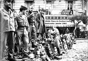 RA d- 10- Place du Docteur Jouty- barricades